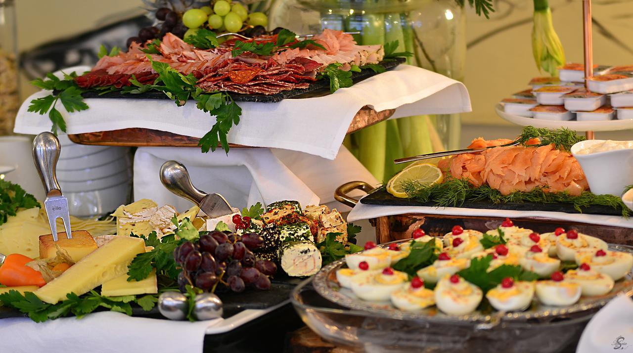 Emmerich Hotel Goerlitz المظهر الخارجي الصورة A buffet